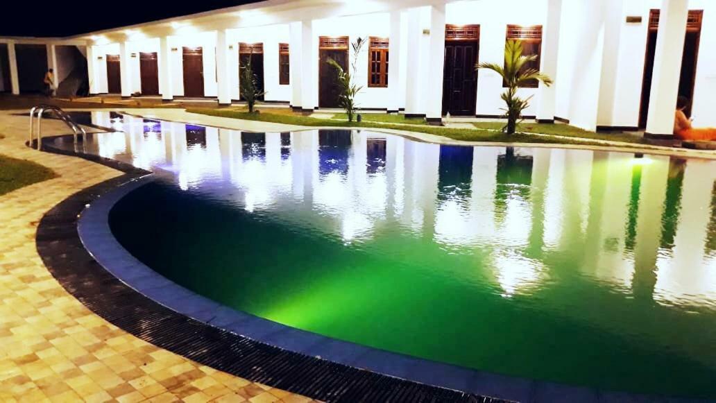 Hotel Guitar Bay Arugam Bay Exterior foto